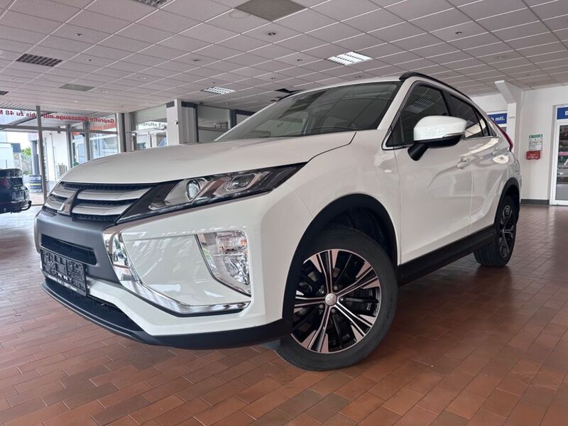 Weiß Gebraucht 2020 Mitsubishi Eclipse Cross SUV | 15.111 € (Guter Preis) - Bild 1/4