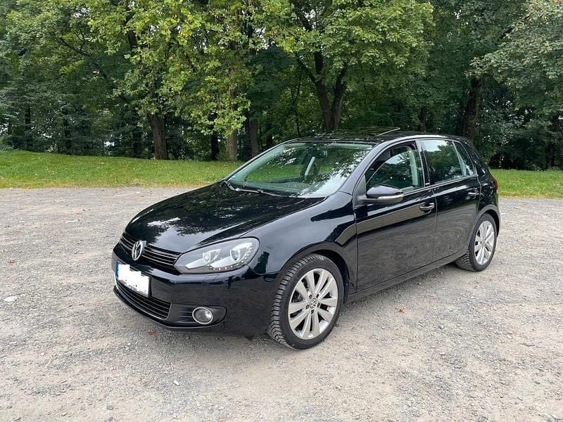 Schwarz Gebraucht 2011 VW Golf VI Style Limousine | 8.500 € (Teuer) - Bild 1/4
