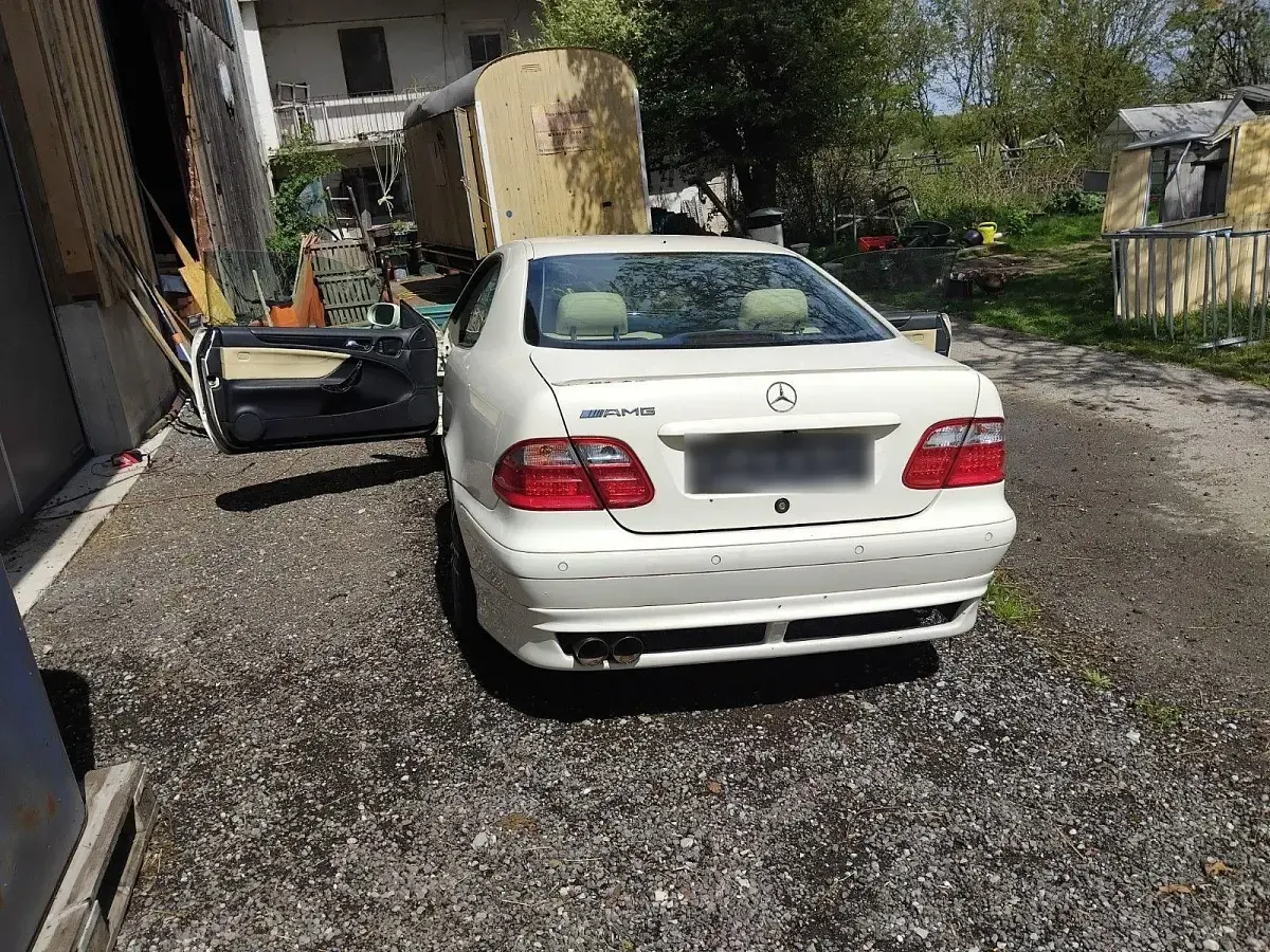 Gebraucht Mercedes CLK320 AMG 218 PS (160 kW) 1999 Weiß Coupé
