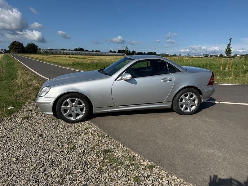 Gebraucht Mercedes 200 163 PS (119 kW) 2000 Silber Cabrio