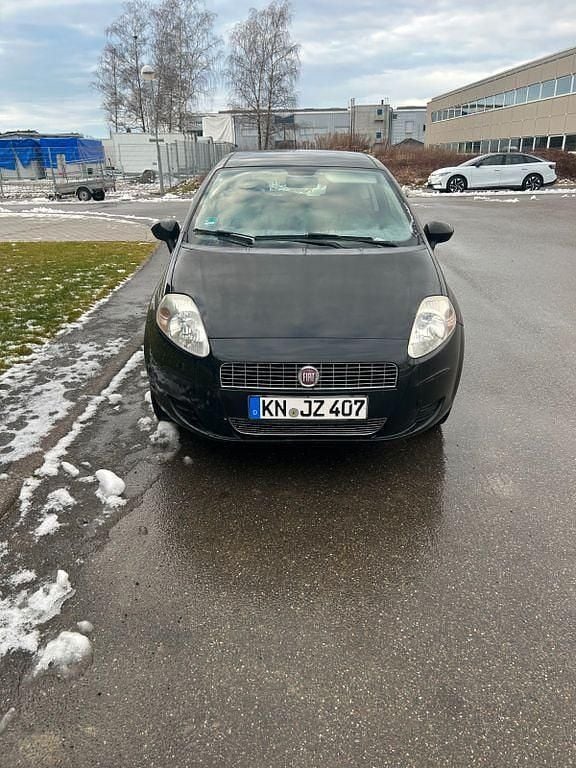 Schwarz Gebraucht 2009 Fiat Punto Active Kleinwagen | 2.500 € (Teuer) - Bild 1/4