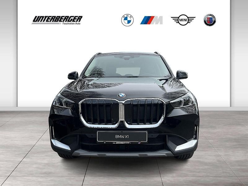 Neu BMW X1 Performance 136 PS (100 kW) 2026 Schwarz SUV