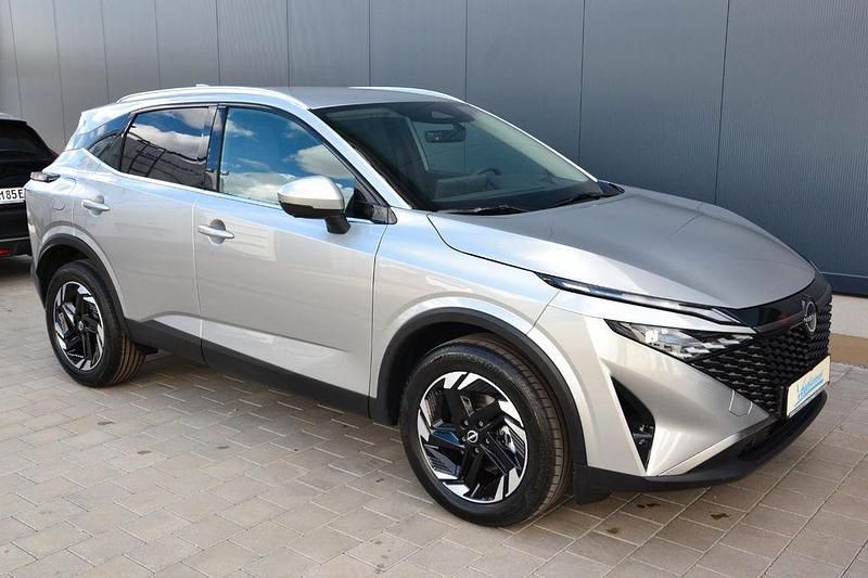 Silber Neu 2025 Nissan Qashqai N-Connecta SUV | 35.890 € (Teuer) - Bild 1/4