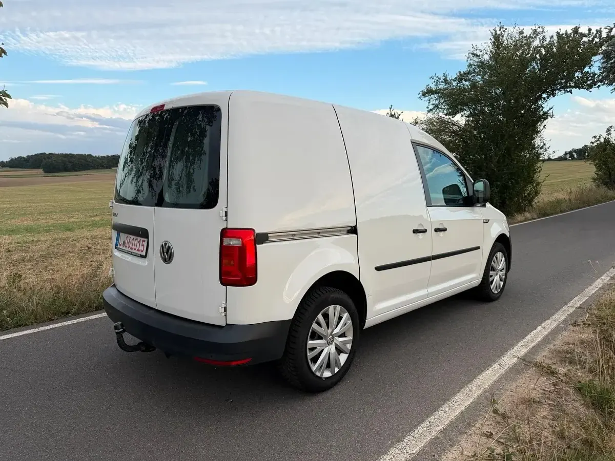Gebraucht VW Caddy 75 PS (55 kW) 2019 Weiß Van / Kleinbus