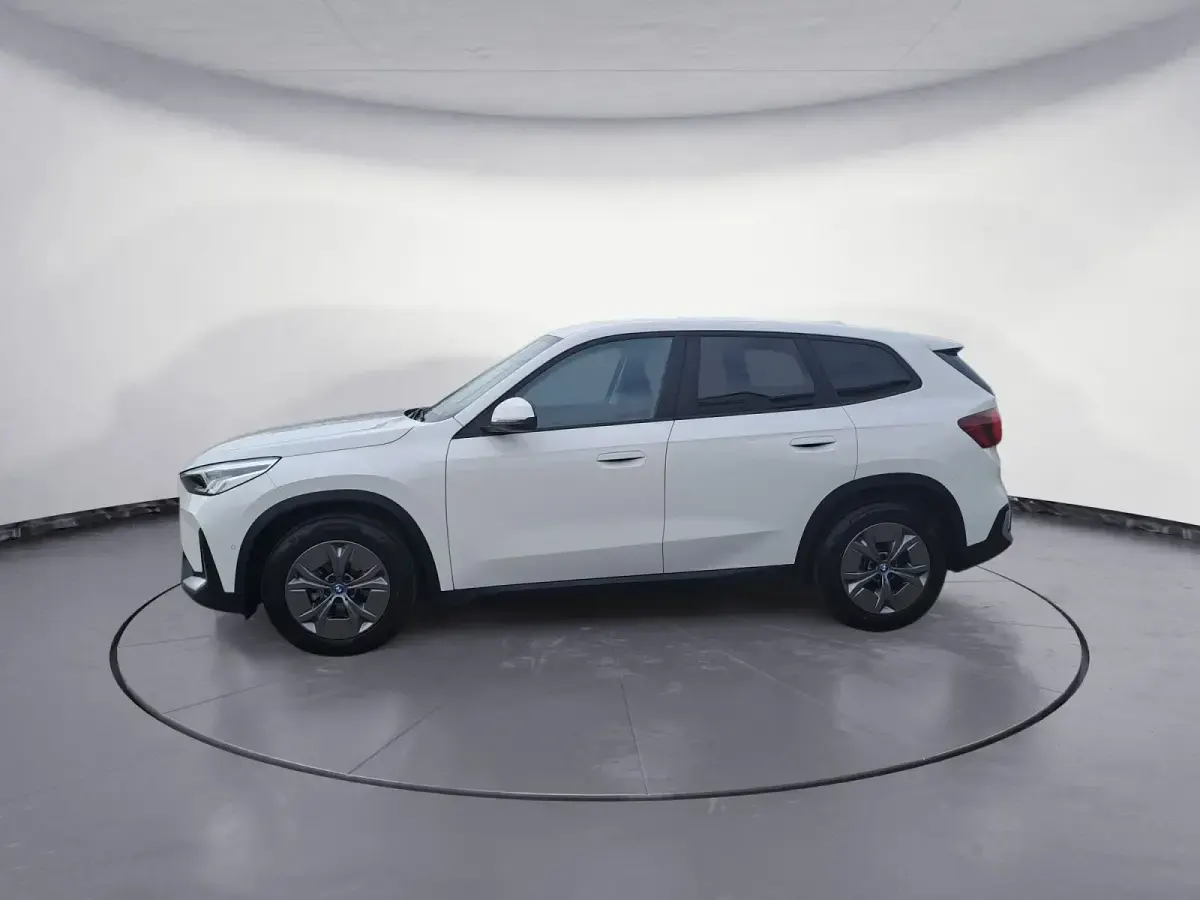Gebraucht BMW iX1 Performance 150 kW (204 PS) 2024 SUV