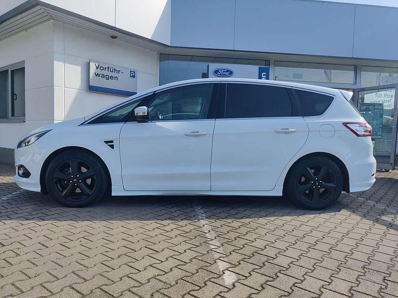 Gebraucht Ford S-MAX Titanium 239 PS (175 kW) 2015 Frozen white Van / Kleinbus
