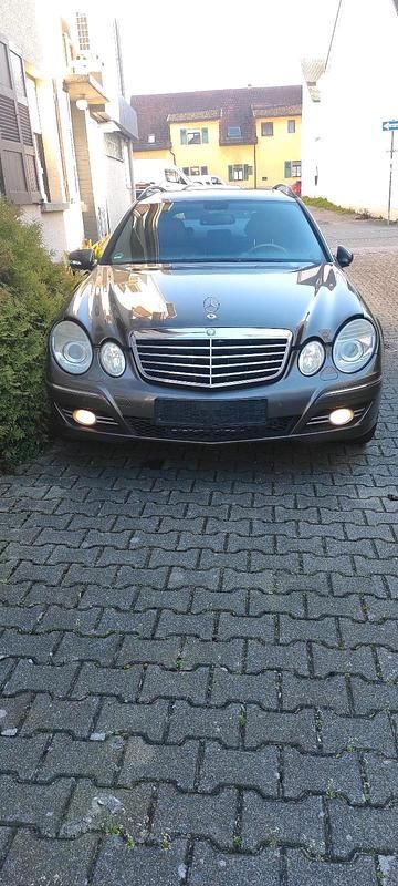 Gebraucht Mercedes E350 Avantgarde 272 PS (200 kW) 2007 Braun Kombi