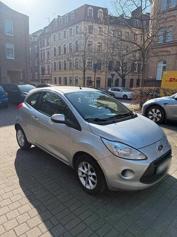 Gebraucht Ford Ka 69 PS (50 kW) 2014 Silber Kleinwagen