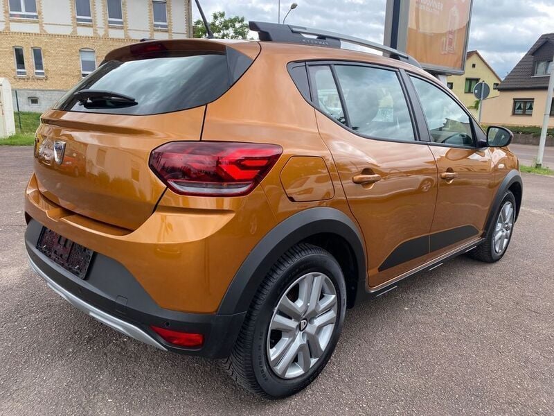 Gebraucht Dacia Sandero Stepway 91 PS (66 kW) 2021 Orange Kleinwagen