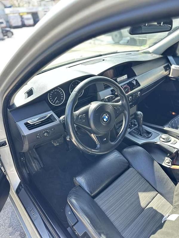 Second-hand BMW 525 177 CP (130 kW) 2006 Argintiu Break