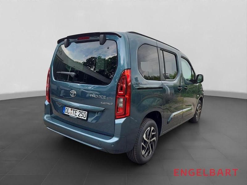Gebraucht Toyota Proace Verso City 100 kW (136 PS) 2025 Libeccio blue Kombi