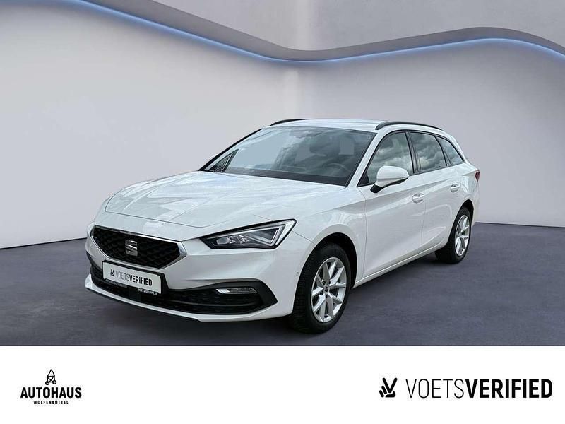 Weiß Gebraucht 2022 Seat Leon ST Style Kombi | 21.640 € (Fairer Preis) - Bild 1/4