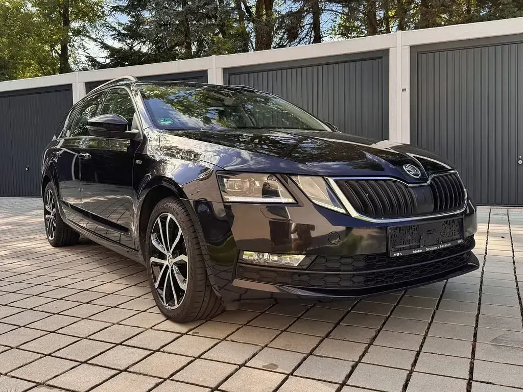 Gebraucht Skoda Octavia Soleil 150 PS (110 kW) 2019 Schwarz Kombi