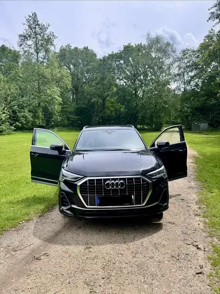 Gebraucht Audi Q3 S-Line 150 PS (110 kW) 2019 Schwarz SUV