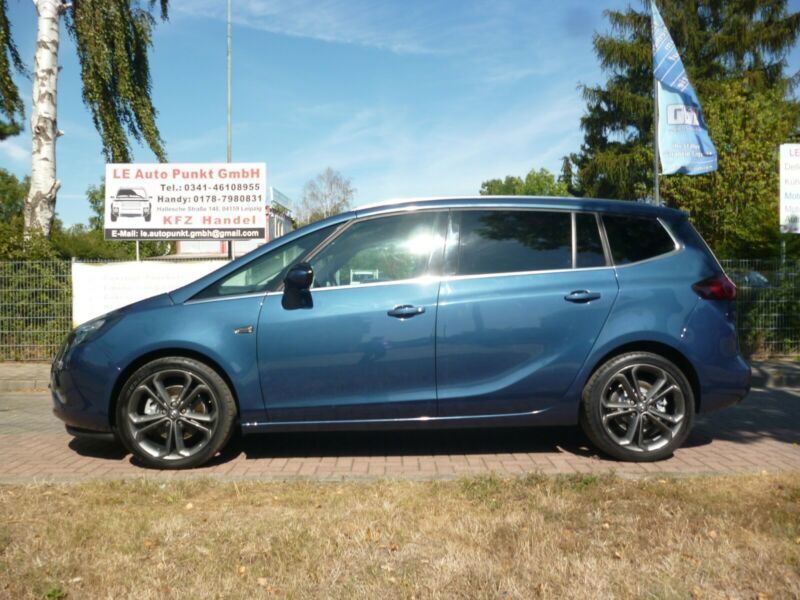 Opel zafira 2015