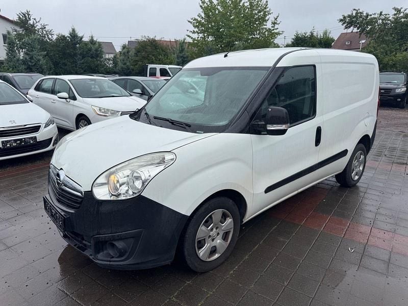 Weiß Gebraucht 2016 Opel Combo Van / Kleinbus | 3.290 € (Guter Preis) - Bild 1/4
