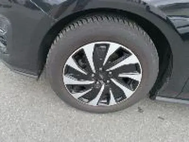 Gebraucht Ford Focus Titanium 125 PS (91 kW) 2024 Schwarz Kombi