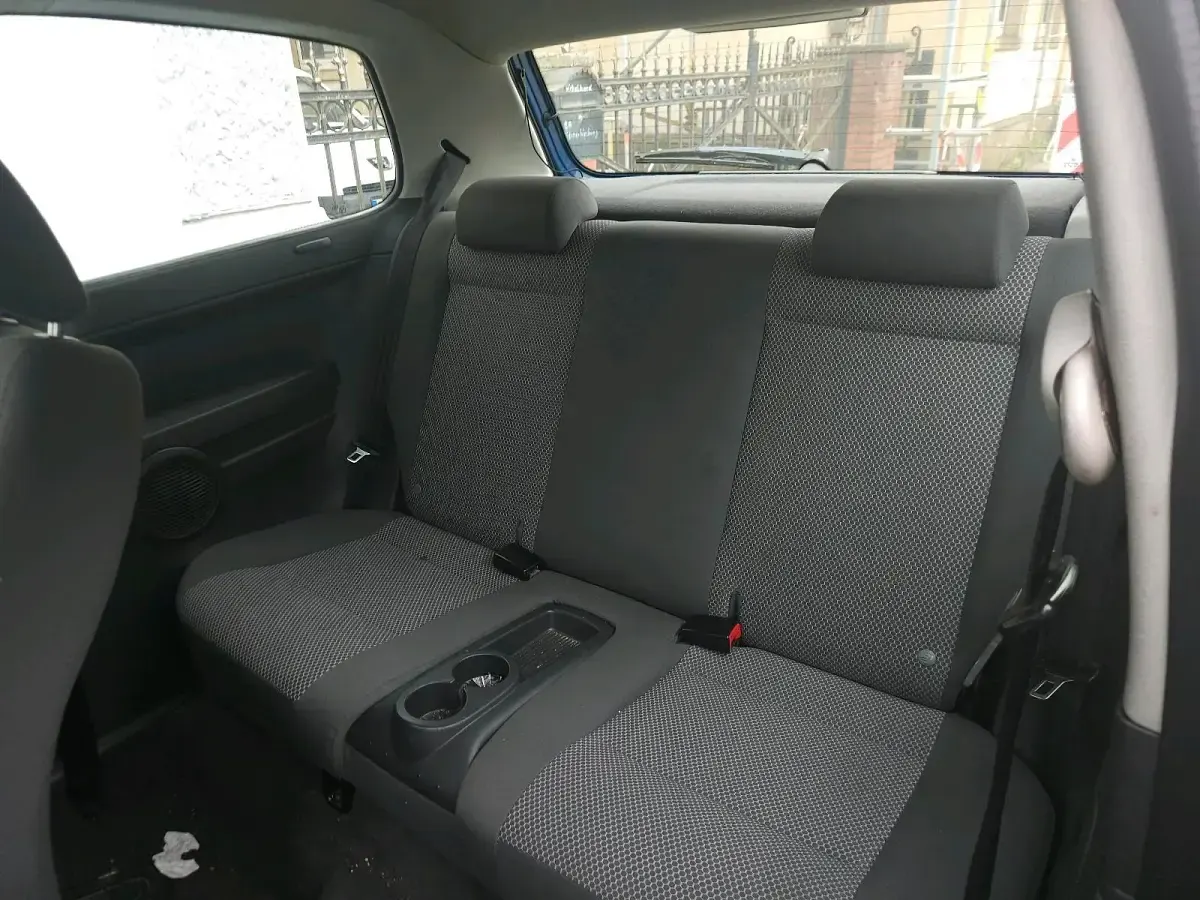 Usado VW Fox 75 CV (55 kW) 2010 Azul Utilitario