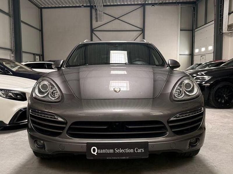 Gebraucht Porsche Cayenne 245 PS (180 kW) 2013 Grau SUV