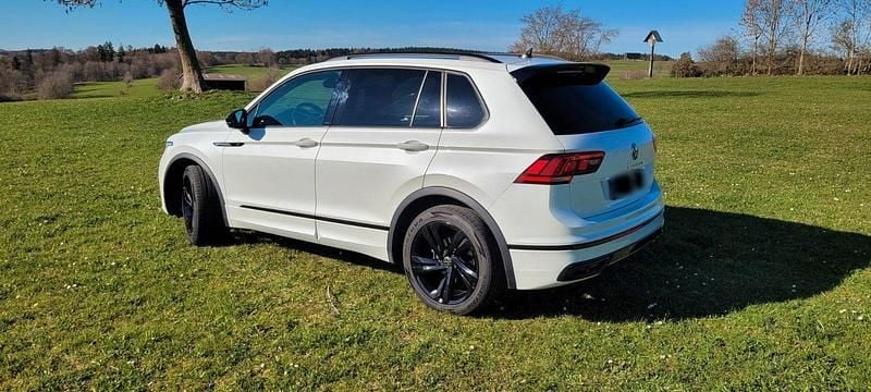 Gebraucht VW Tiguan R-line 150 PS (110 kW) 2021 Weiß SUV