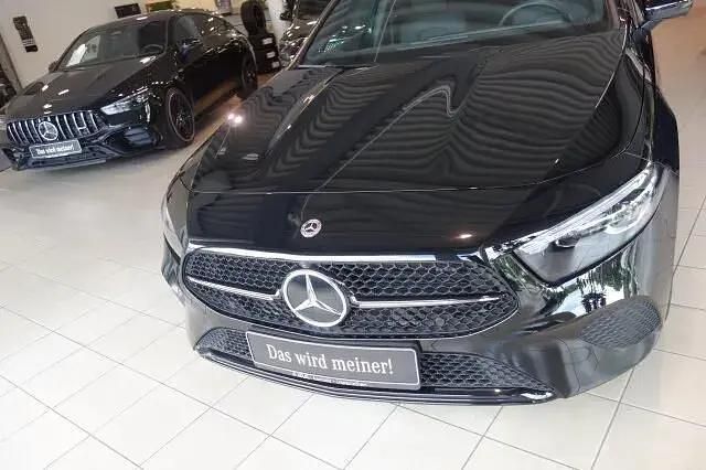 Gebraucht Mercedes A220 Progressive 190 PS (139 kW) 2024 Lack kosmosschwarz Limousine