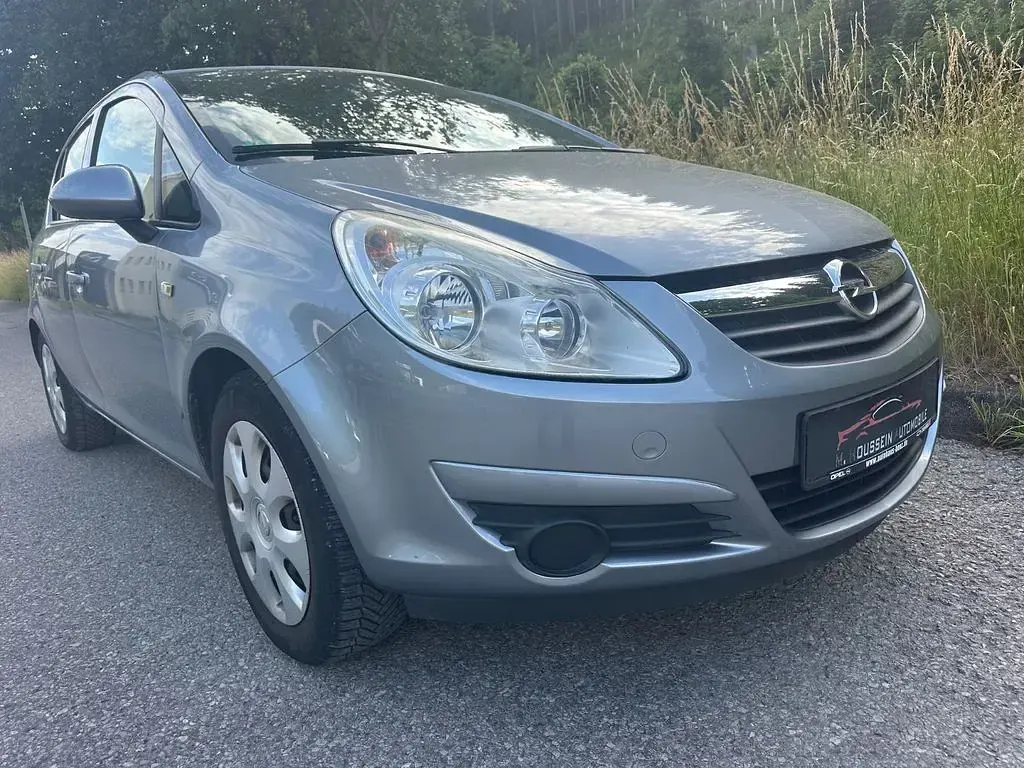 Gebraucht Opel Corsa Edition 90 PS (66 kW) 2009 Silber Kleinwagen