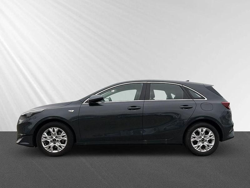 Gebraucht Kia Ceed Vision 160 PS (117 kW) 2022 Grau Kleinwagen