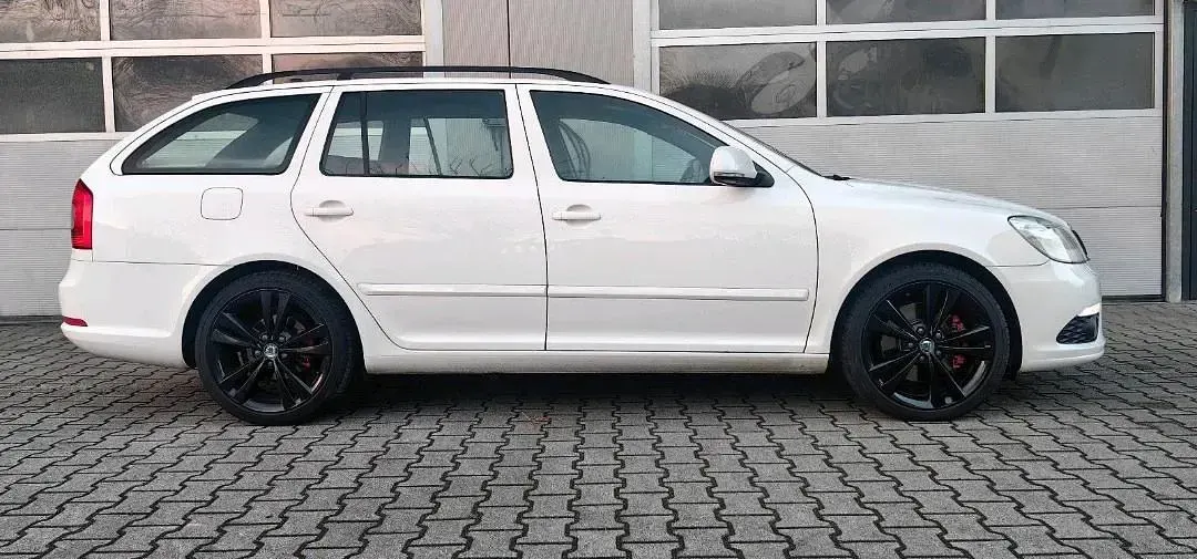 Gebraucht Skoda Octavia RS 200 PS (147 kW) 2012 Weiß Kombi