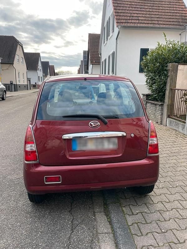 Gebraucht Daihatsu Trevis 58 PS (42 kW) 2007 Rot Kleinwagen
