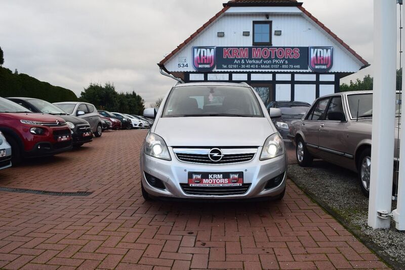 Silber Gebraucht 2011 Opel Zafira Van / Kleinbus | 3.990 € (Fairer Preis) - Bild 1/4
