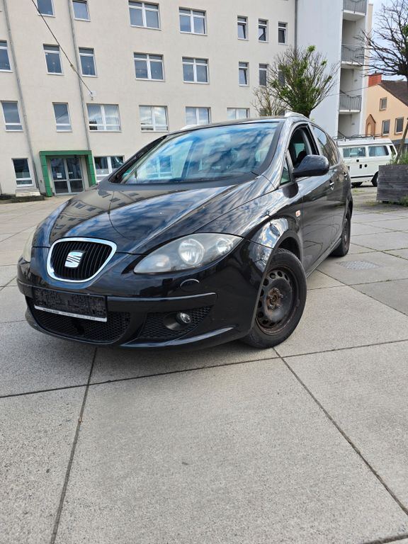Schwarz Gebraucht 2008 Seat Altea XL Van / Kleinbus | 2.600 € (Superpreis) - Bild 1/4