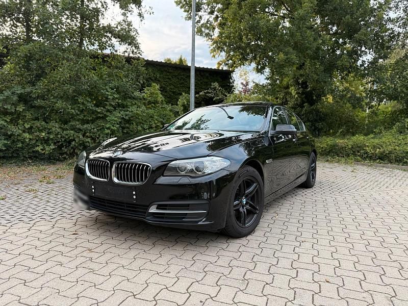 Gebraucht BMW 520 190 PS (139 kW) 2015 Schwarz Limousine