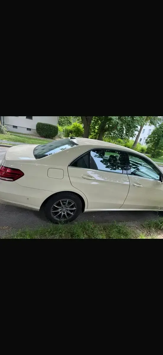 Gebraucht Mercedes E200 150 PS (110 kW) 2016 Gelb Limousine