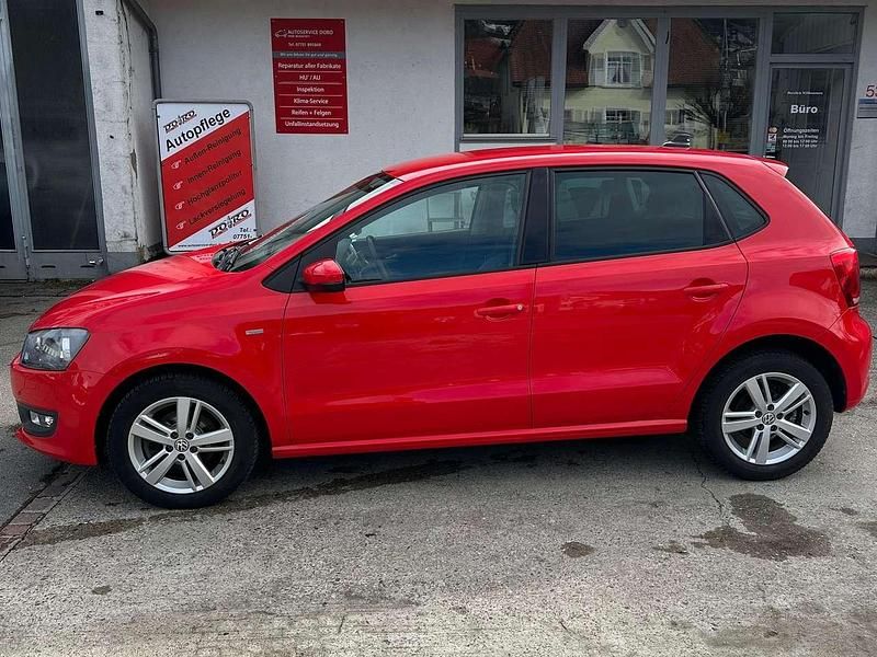 Gebraucht VW Polo Life 105 PS (77 kW) 2013 Flashrot Kleinwagen