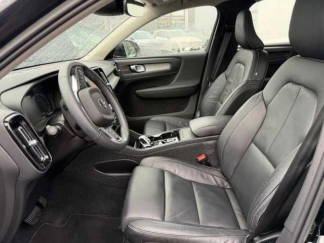 Gebraucht Volvo XC40 Plus 129 PS (94 kW) 2022 Schwarz SUV