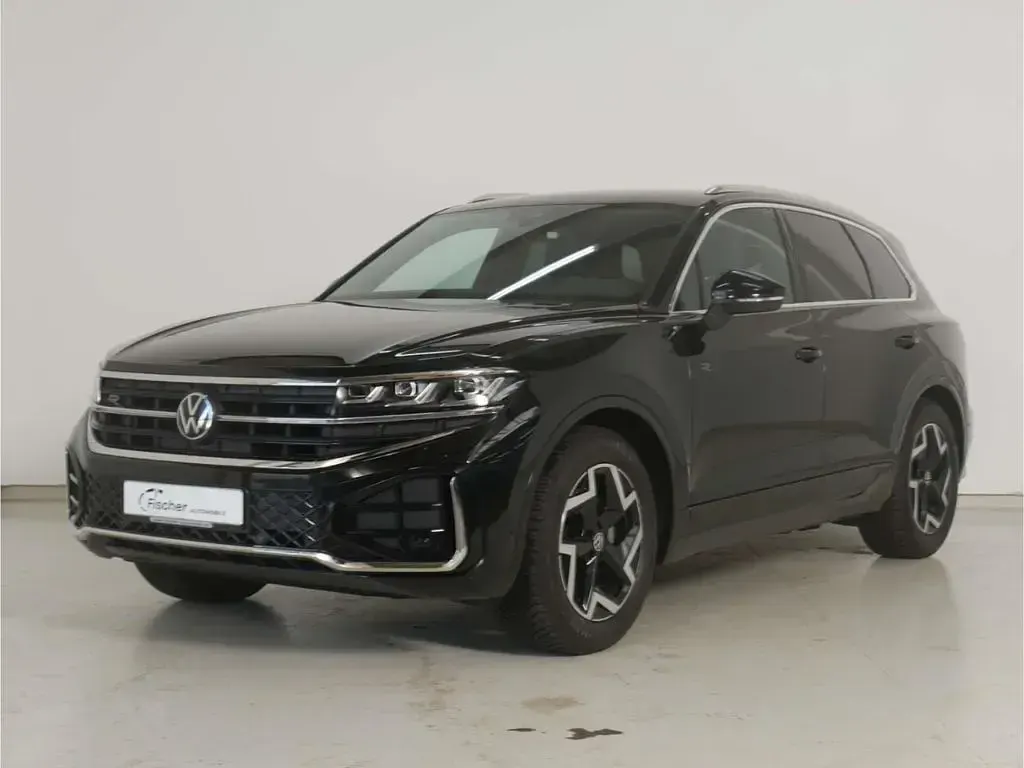 Gebraucht VW Touareg R-line 231 PS (169 kW) 2025 Grenadillschwarz metallic SUV