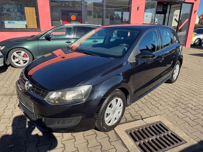 Schwarz Gebraucht 2010 VW Polo Trendline Limousine | 3.990 € (Guter Preis) - Bild 1/4