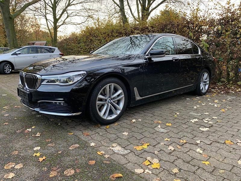 Schwarz Gebraucht 2016 BMW 730 Limousine | 27.500 € (Guter Preis) - Bild 1/4