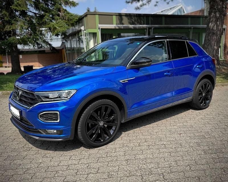 Blau Gebraucht 2021 VW T-Roc R-line SUV | 25.450 € (Fairer Preis) - Bild 1/4
