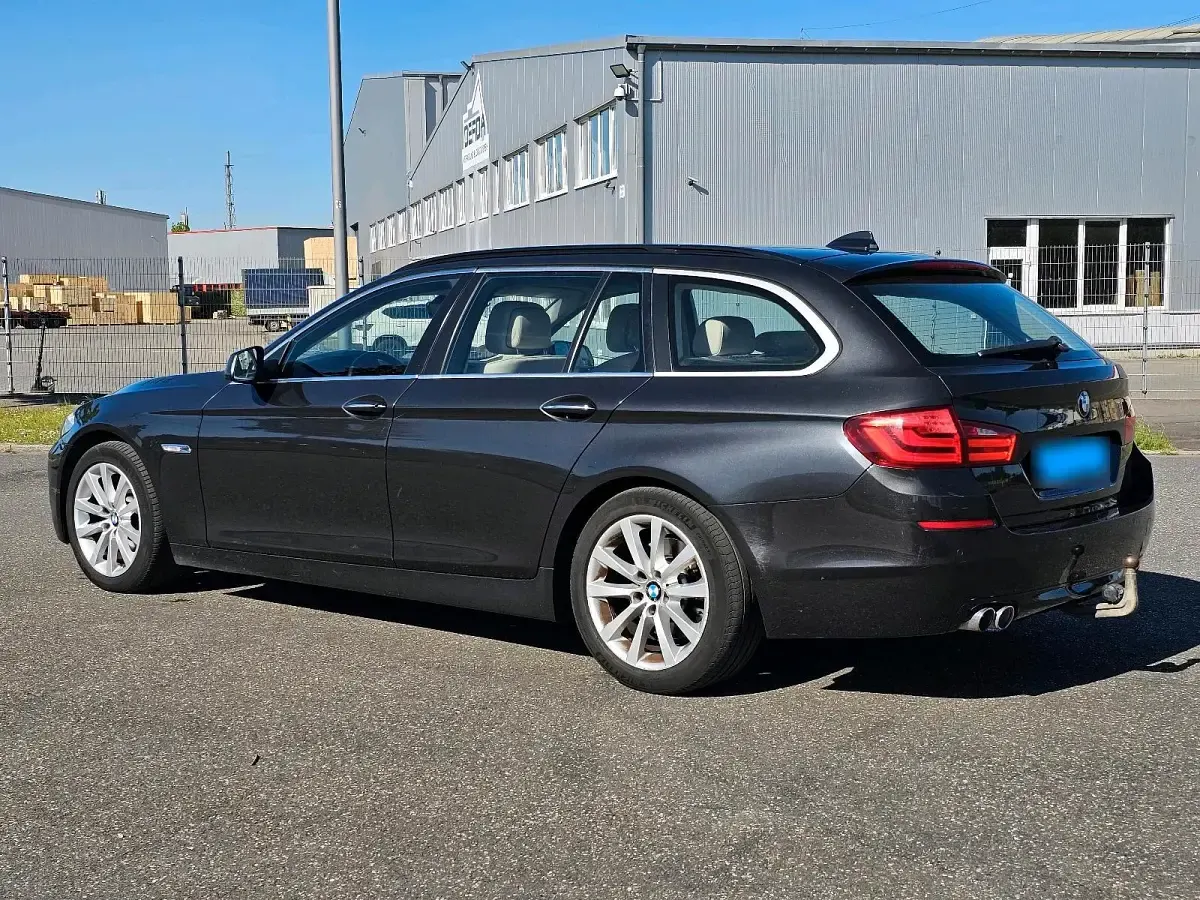 Second-hand BMW 520 184 CP (135 kW) 2012 Gri Break