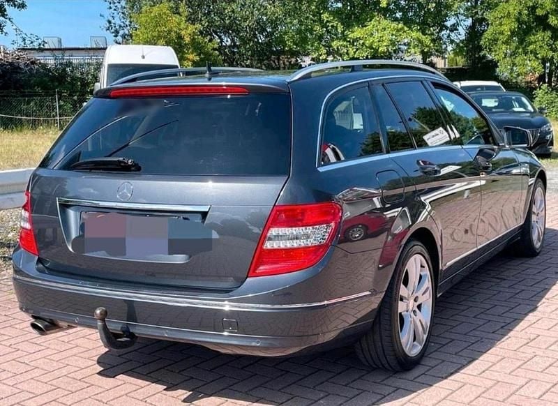 Gebraucht Mercedes C200 184 PS (135 kW) 2009 Grau Kombi