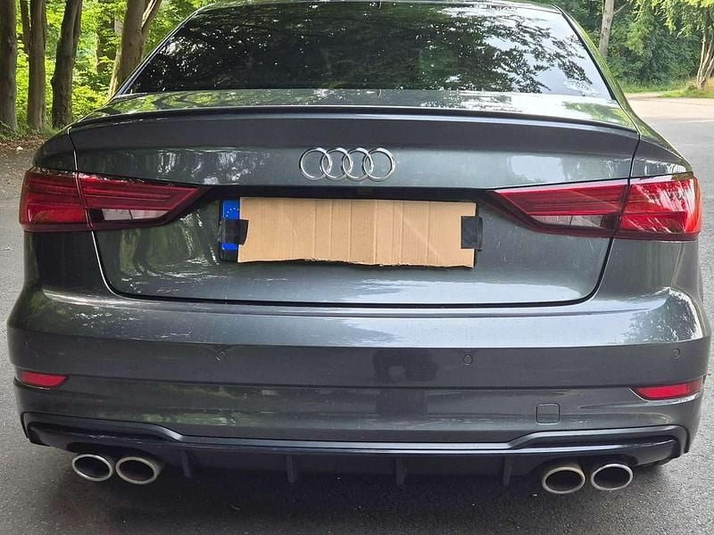 Gebraucht Audi S3 300 PS (220 kW) 2019 Grau Limousine