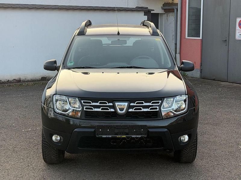 Gebraucht Dacia Duster Lauréate 105 PS (77 kW) 2015 Schwarz SUV