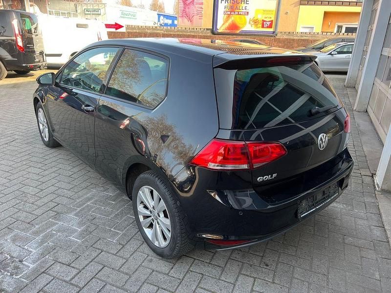 Gebraucht VW Golf VII Trendline 86 PS (63 kW) 2013 Schwarz Kleinwagen