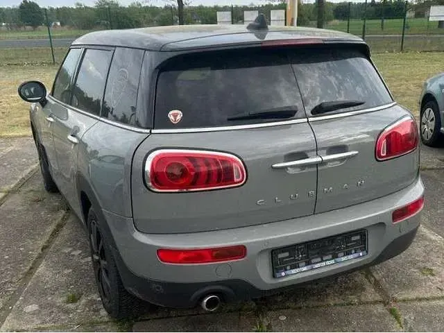 Gebraucht Mini Cooper D Clubman 150 PS (110 kW) 2017 Moonwalk grey (metallic) Kombi