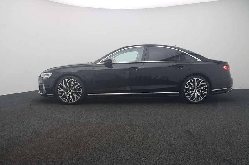 Gebraucht Audi S8 Ambiente 571 PS (419 kW) 2023 Brillantschwarz Limousine