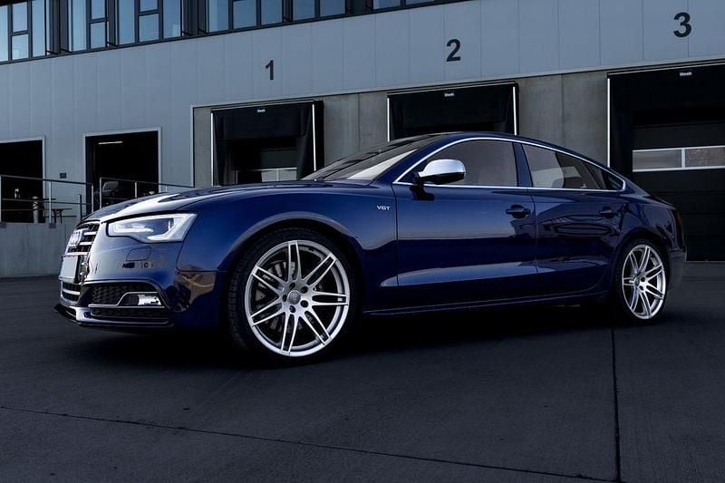 Blau Gebraucht 2013 Audi S5 Sportback Design Kleinwagen | 24.900 € (Fairer Preis) - Bild 1/4