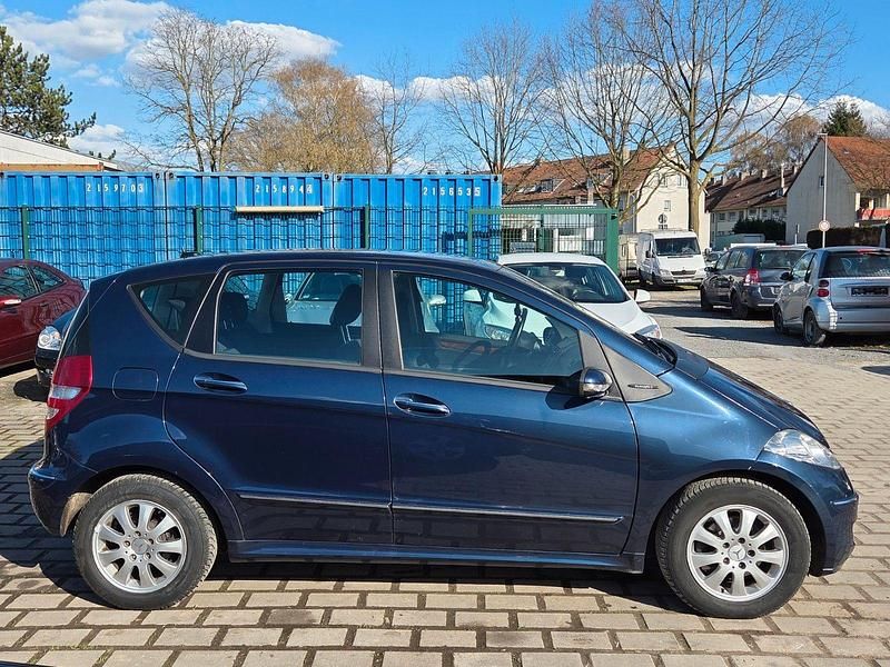 Gebraucht Mercedes A170 Elegance 116 PS (85 kW) 2006 Blau Kleinwagen