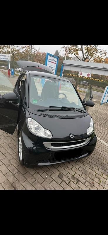 Gebraucht Smart ForTwo Coupé 71 PS (52 kW) 2011 Schwarz Coupé
