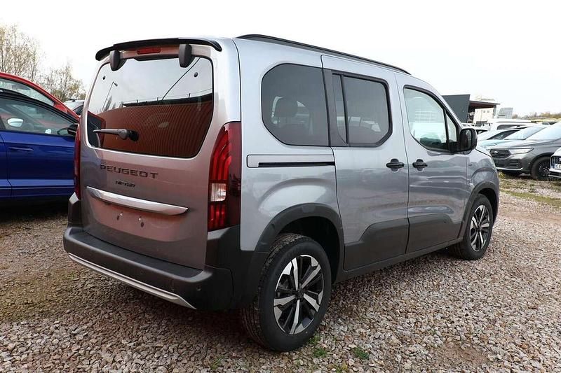 Neu Peugeot Rifter GT 131 PS (96 kW) 2025 Artense grau metallic Van / Kleinbus